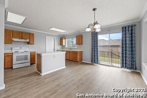 Building Photo - 7902 Chestnut Bear Dr