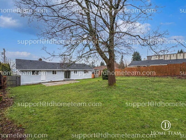 Building Photo - 17012 32nd Ave S