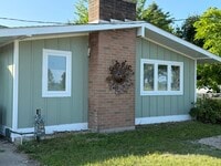 Building Photo - 8622 Cairn Hwy