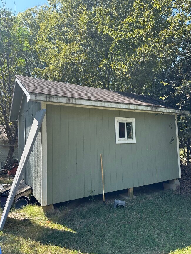 Building Photo - 849 N Third St