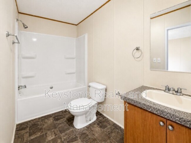 Building Photo - 726 Trevor Ln