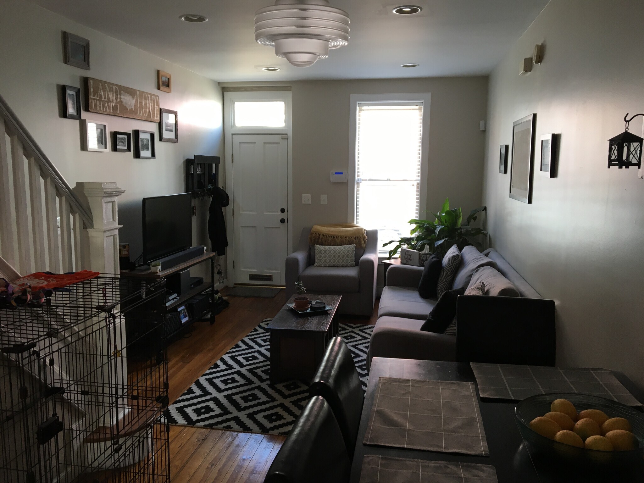 Living - 135 N Belnord Ave