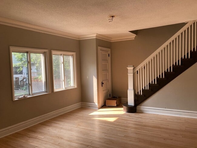 Building Photo - 618 N 56th Ave W