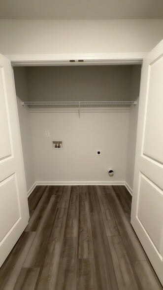 Building Photo - 100 Brexley Dr