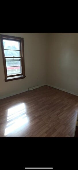 Building Photo - 308 Watson Ave