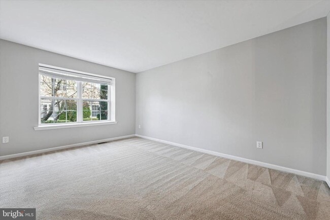 Building Photo - 63 Granite Ln