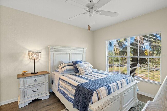 Building Photo - 2060 Willow Hammock Cir