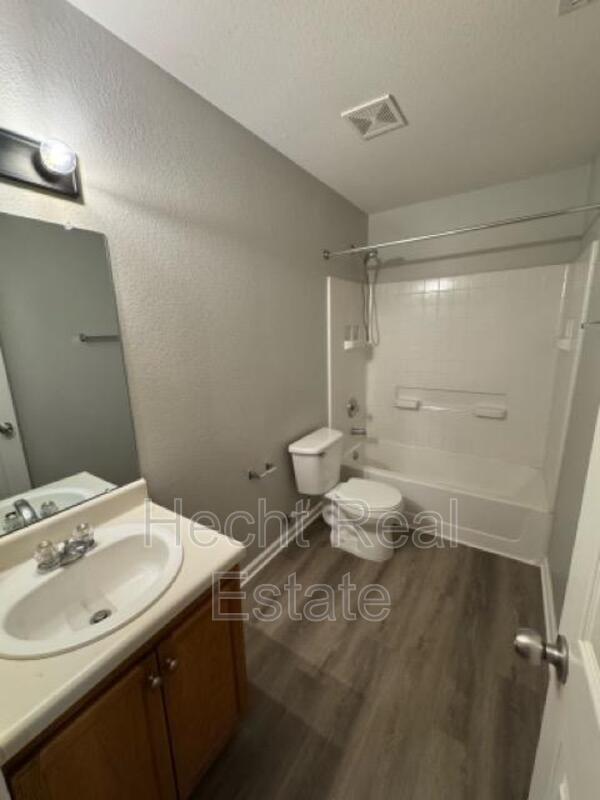 Building Photo - 12309 Drummond Dr