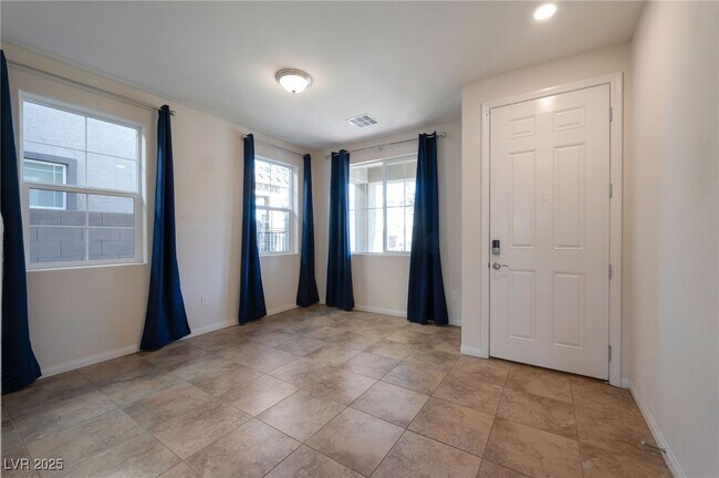 Building Photo - 4073 Blue Opal Wy