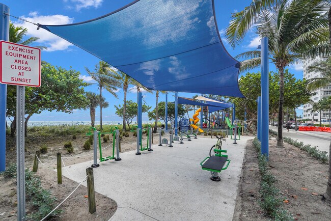 Building Photo - 133 N Pompano Beach Blvd