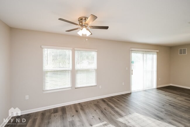 Building Photo - 12372 Cherry Bluff Dr