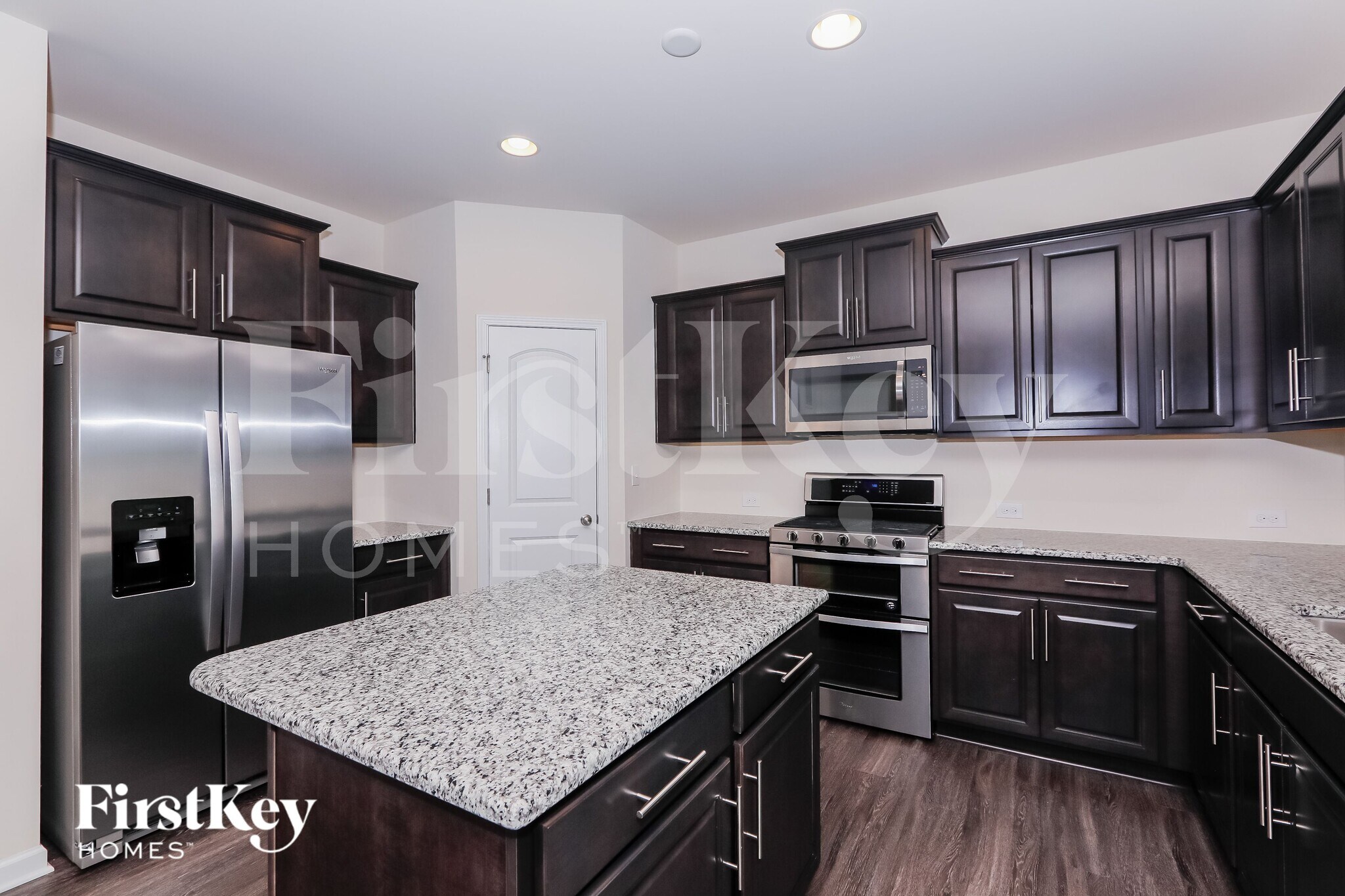 Building Photo - 1323 Privett Park Pl