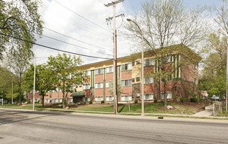 Building Photo - Abbot Manor (910 Apartments, LLC)