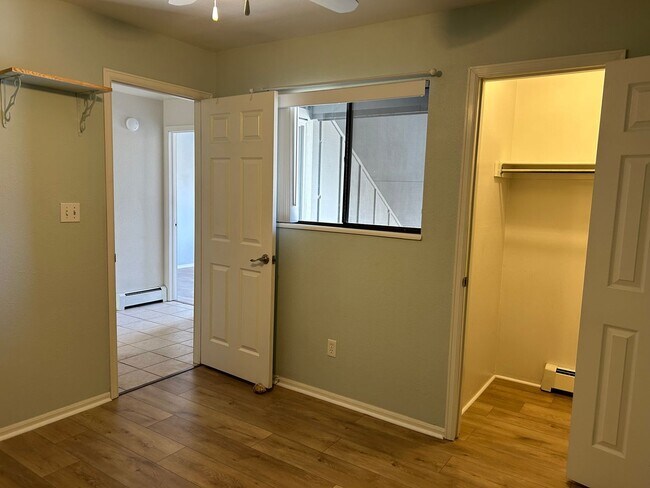 Building Photo - Spacious 2 Bedroom Fort Collins Condo - Available Now