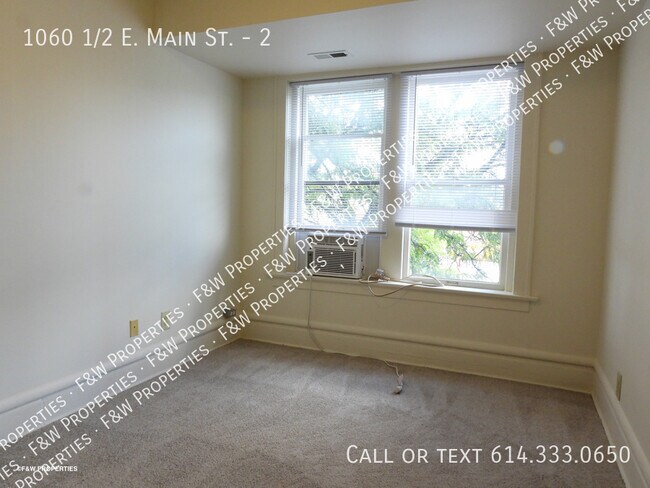 Building Photo - 1060 1/2 E. Main St.-2