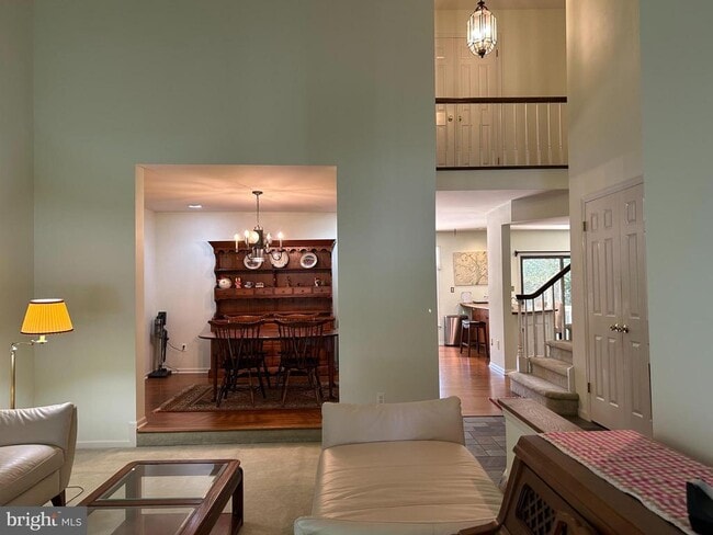 Building Photo - 206 Springhouse Pond