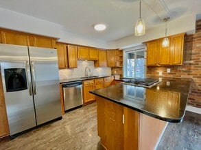 Building Photo - Adorable Condo in Perfect Fort Collins Location!