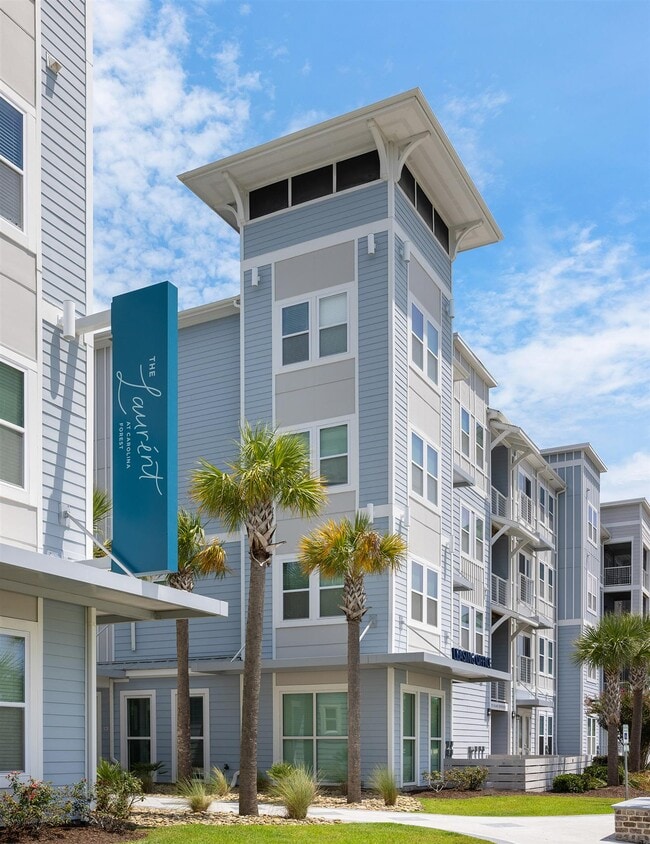 Building Photo - The Laurent at Carolina Forest