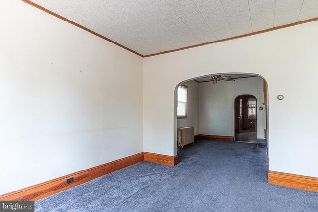 Building Photo - 111 W Saylor St