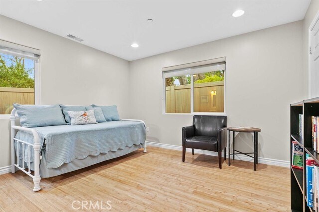 Building Photo - 16577 Knollwood Dr