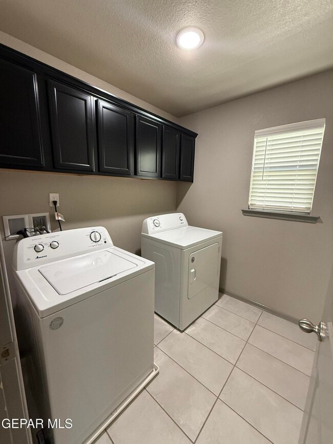 Building Photo - 14405 Eastbrook Dr
