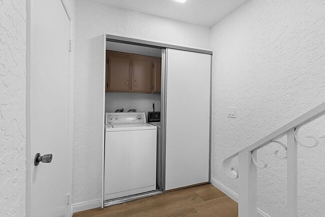 Building Photo - 697 E California Blvd