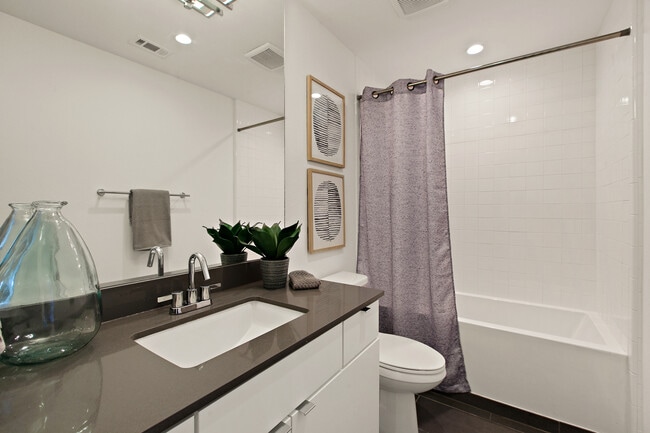 Building Photo - 1931 E 38th 1/2 St