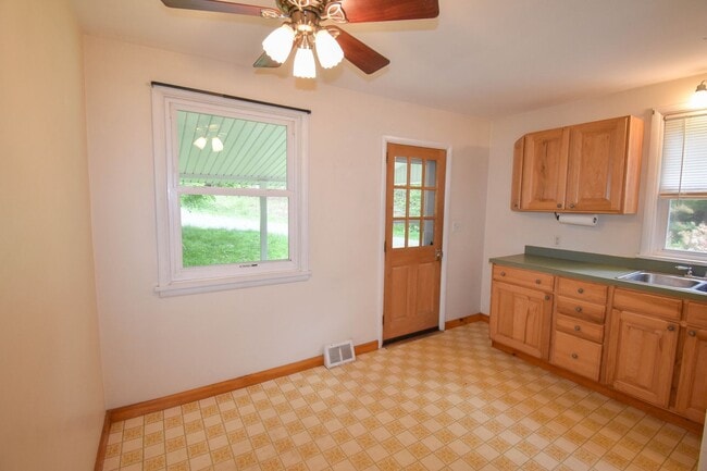 Building Photo - 2978 Coudersport Pike