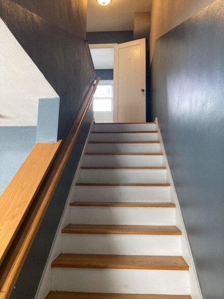 Building Photo - 954 Cleveland Ave S