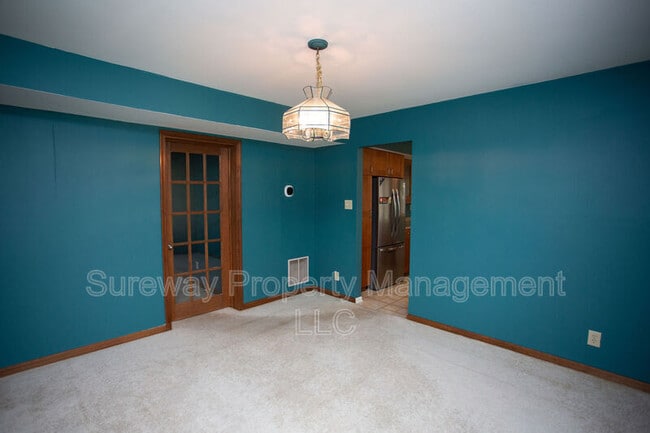 Building Photo - 50 Manchester Rd