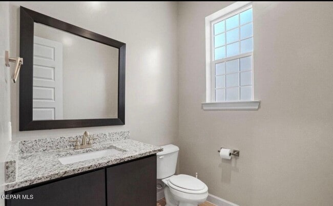 Building Photo - 313 Vin Raliuga Ct