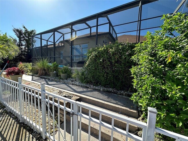 Building Photo - 4727 Spinnaker Dr