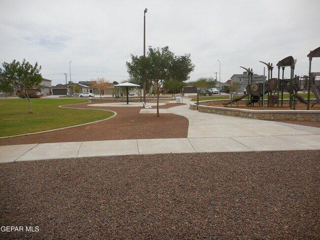 Building Photo - 12125 Mesquite River Dr