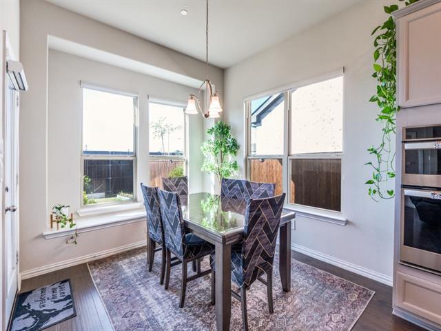 Building Photo - 2112 Creekbluff Ct