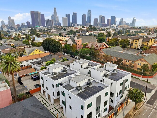 Building Photo - 206 1/2 N Union Ave