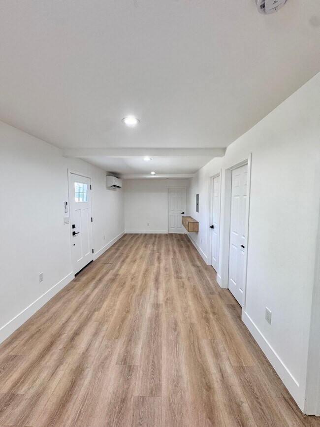 Building Photo - 3781 Green - Grn