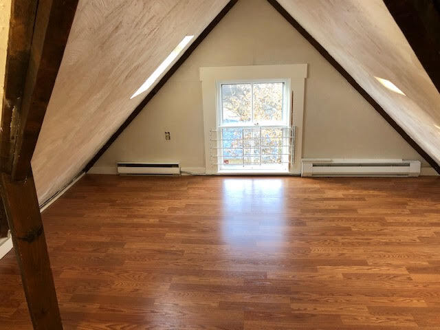 Bedroom 1 - 91 Maple St