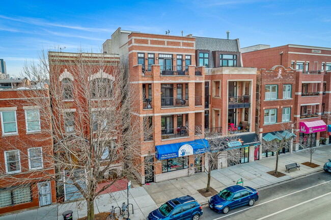 Building Photo - 3829 N Southport Ave