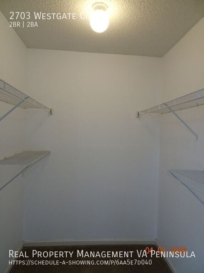 Building Photo - 2703 Westgate Cir