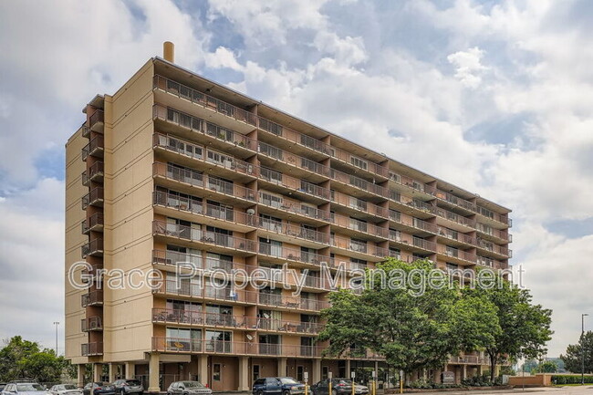 Building Photo - 2225 E Buchtel Blvd