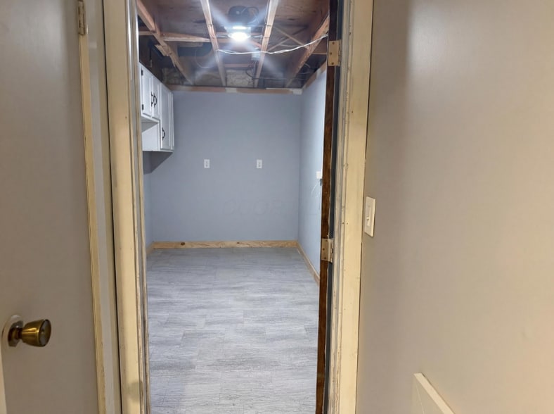 Building Photo - 6288 Fence Row Ln