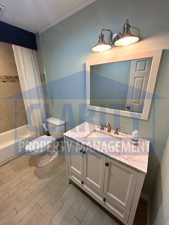 Building Photo - Remodeled three bedroom home on an acre lot!