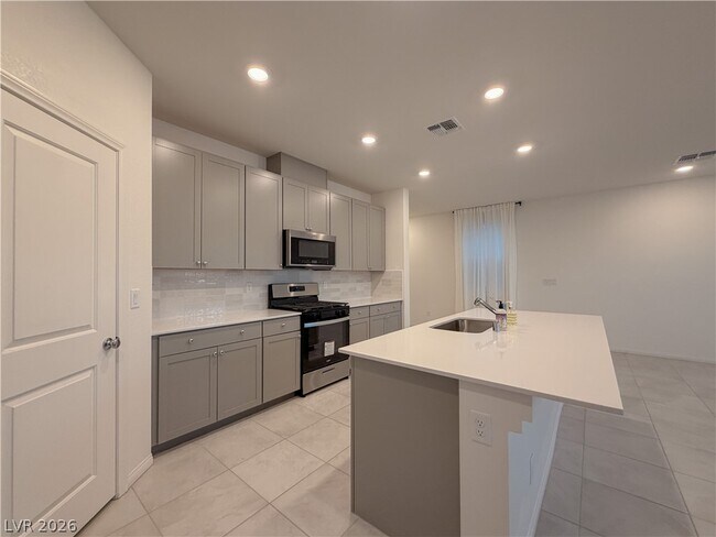 Building Photo - 8143 Desert Cassia Ave