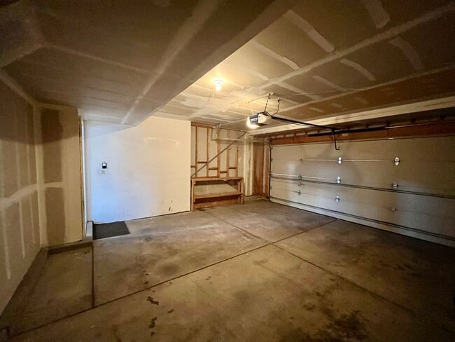 Building Photo - Beautiful 3 Bedroom Home in Sundown