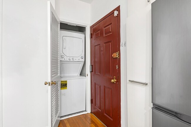 Building Photo - 222-224 48th St