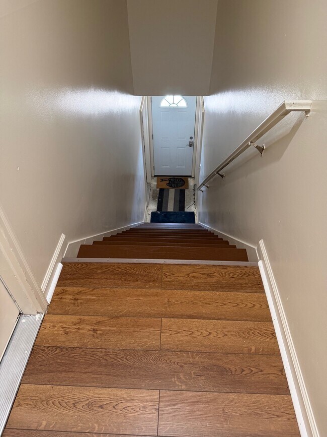 Building Photo - 1203 Euclid Ave