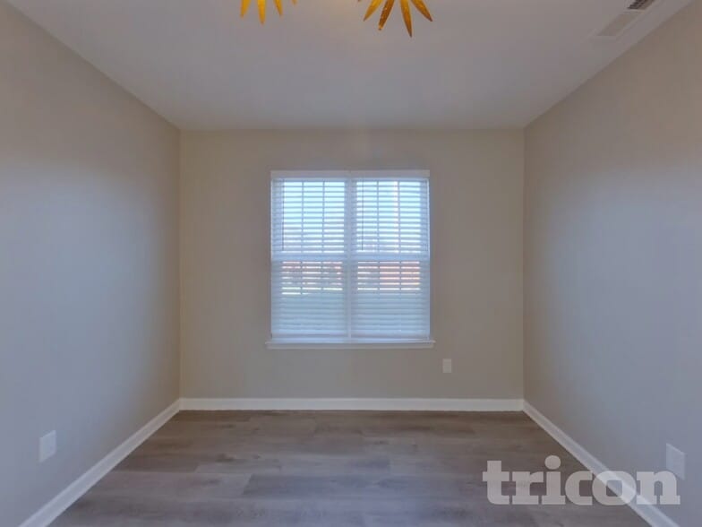 Building Photo - 1402 Weston Ln