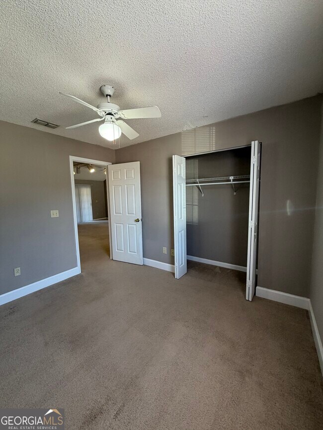 Building Photo - 409 Baltic Ct