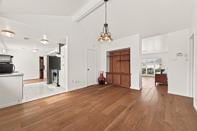 Building Photo - 10823 Sandstone St