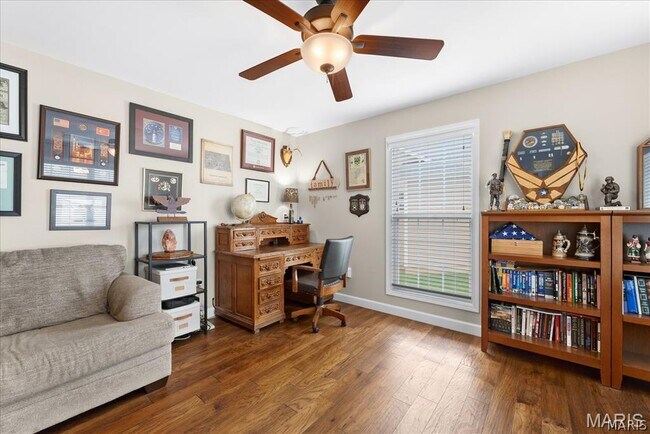 Building Photo - 601 Monarch Dr